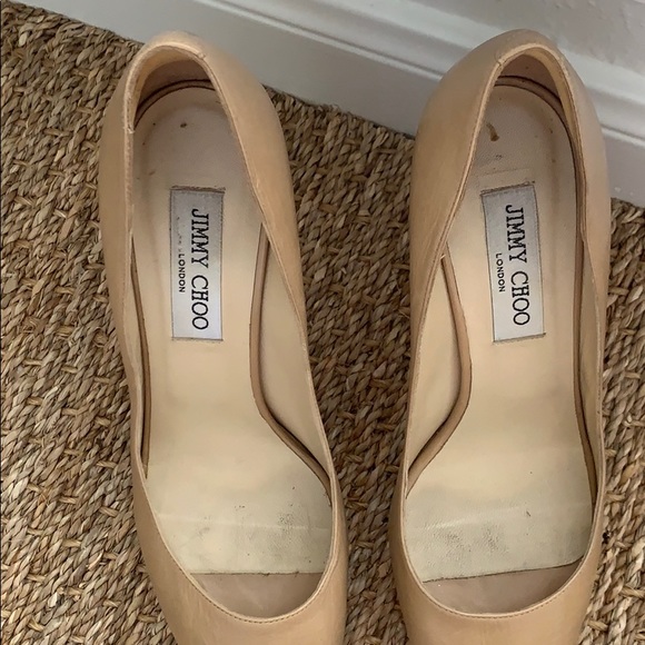 Jimmy Choo Tan leather heals - Picture 2 of 3